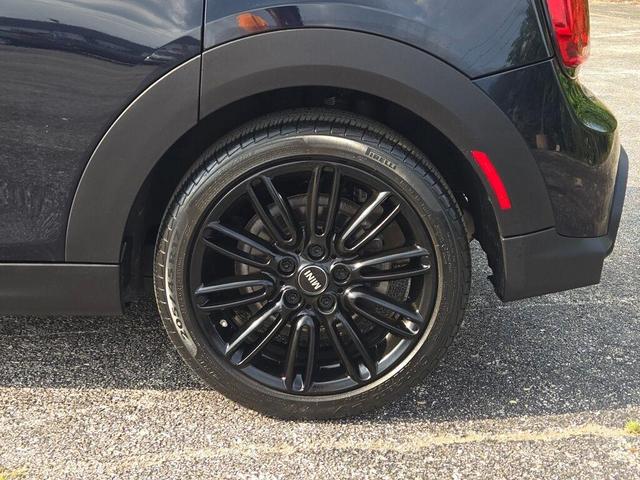Photo of 2022 MINI Yours Enigmatic Black Metallic MINI Hardtop