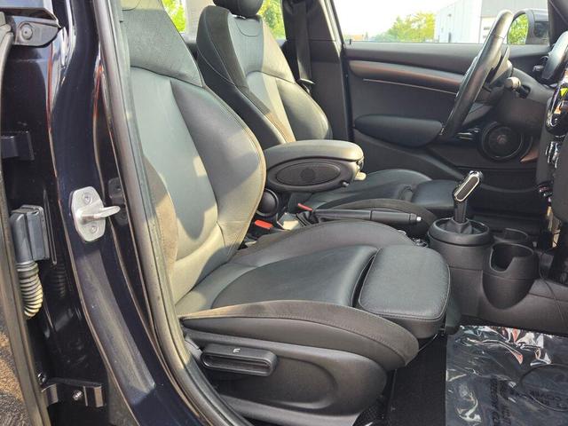 Photo of 2022 MINI Yours Enigmatic Black Metallic MINI Hardtop
