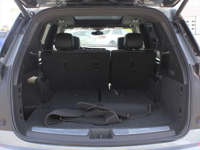 Photo of 2023 Argent Silver Metallic Cadillac XT6