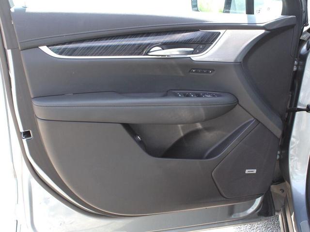 Photo of 2023 Argent Silver Metallic Cadillac XT6