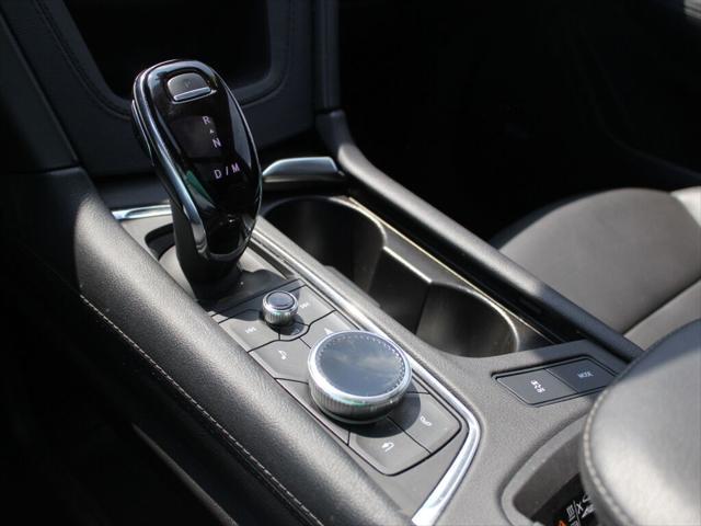 Photo of 2023 Argent Silver Metallic Cadillac XT6