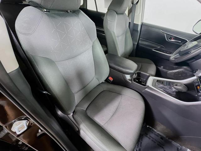 Photo of 2024 Midnight Black Metallic Toyota RAV4
