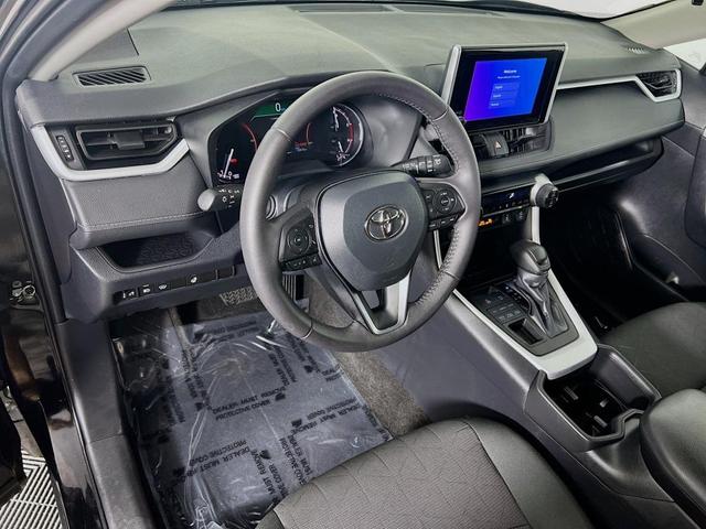 Photo of 2024 Midnight Black Metallic Toyota RAV4