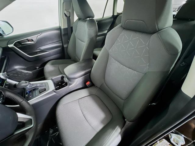 Photo of 2024 Midnight Black Metallic Toyota RAV4