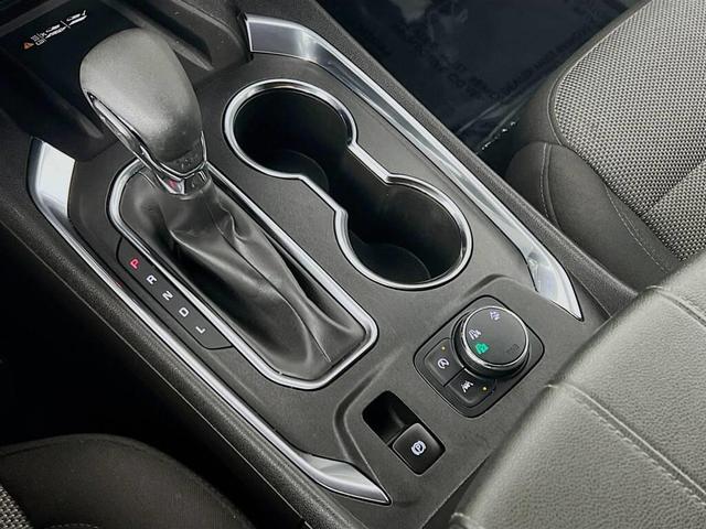 Photo of 2023 Northsky Blue Metallic Chevrolet Traverse