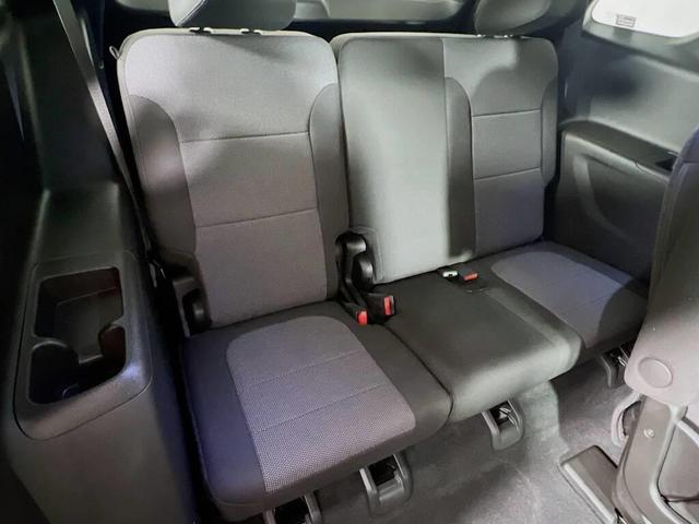 Photo of 2023 Northsky Blue Metallic Chevrolet Traverse