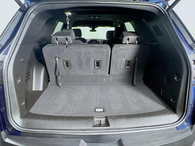 Photo of 2023 Northsky Blue Metallic Chevrolet Traverse