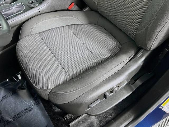 Photo of 2023 Northsky Blue Metallic Chevrolet Traverse