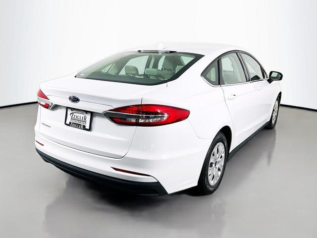 Photo of 2020 OXFORD WHITE Ford Fusion