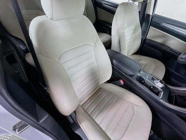Photo of 2020 OXFORD WHITE Ford Fusion