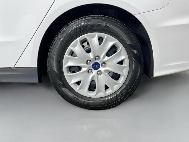 Photo of 2020 OXFORD WHITE Ford Fusion
