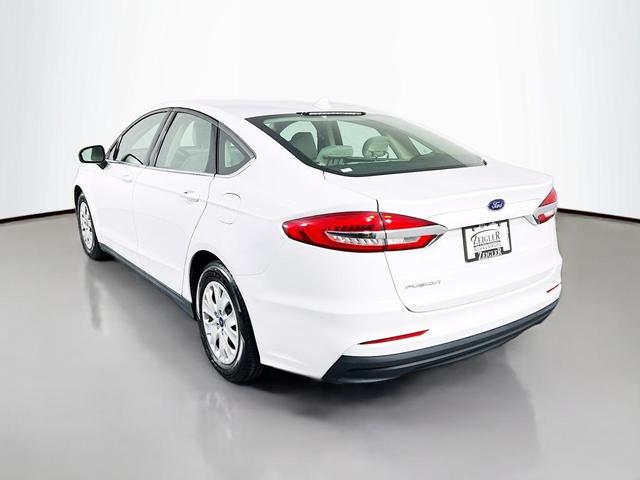 Photo of 2020 OXFORD WHITE Ford Fusion