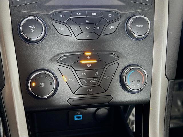 Photo of 2020 OXFORD WHITE Ford Fusion