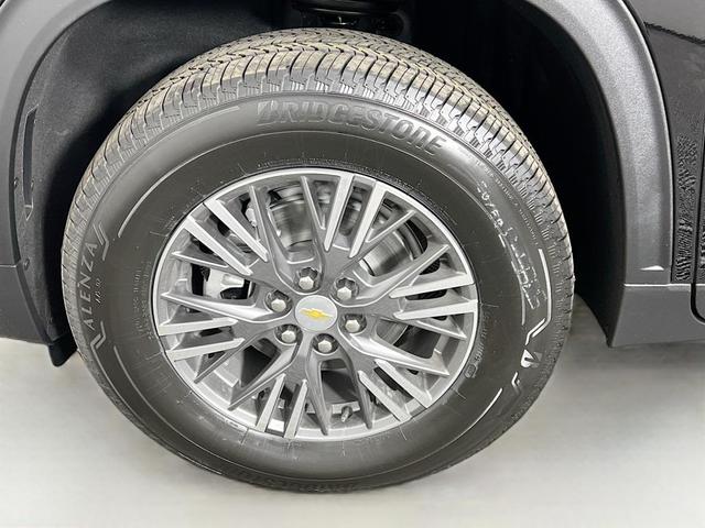 Photo of 2026 Mosaic Black Metallic Chevrolet Traverse