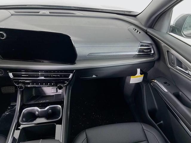 Photo of 2026 Mosaic Black Metallic Chevrolet Traverse