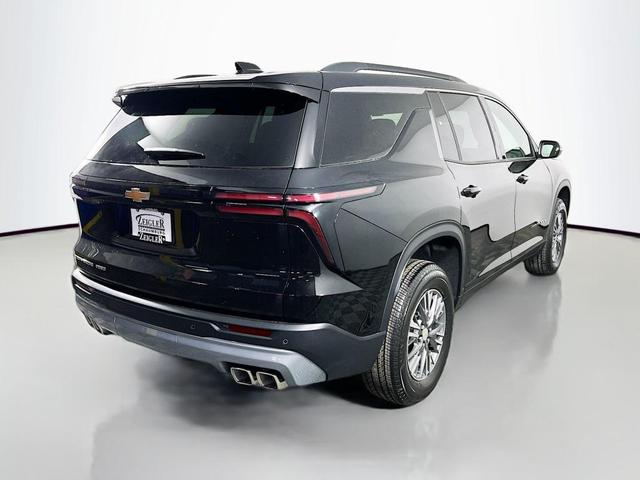 Photo of 2026 Mosaic Black Metallic Chevrolet Traverse