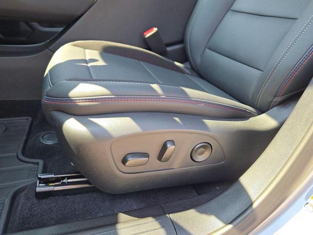Photo of 2025 Sterling Gray Metallic Chevrolet Equinox EV