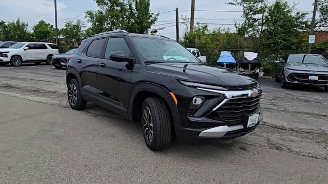 Photo of 2026 Mosaic Black Metallic Chevrolet Trailblazer