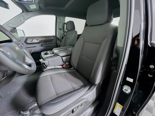 Photo of 2026 Black Chevrolet Silverado 1500