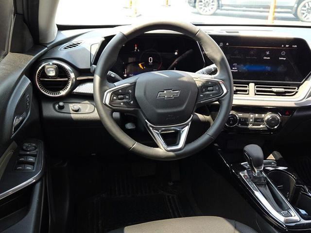 Photo of 2024 Sterling Gray Metallic Chevrolet Trax