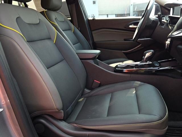 Photo of 2024 Sterling Gray Metallic Chevrolet Trax