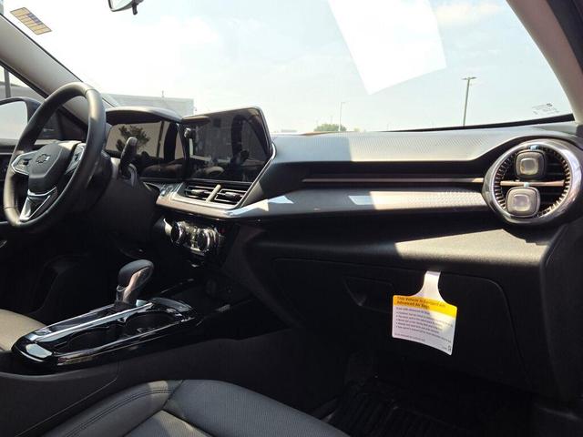 Photo of 2024 Sterling Gray Metallic Chevrolet Trax