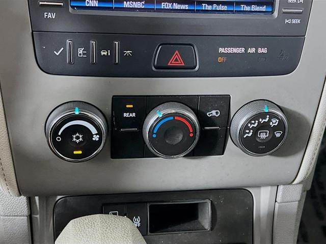 Photo of 2016 Silver Ice Metallic Chevrolet Traverse