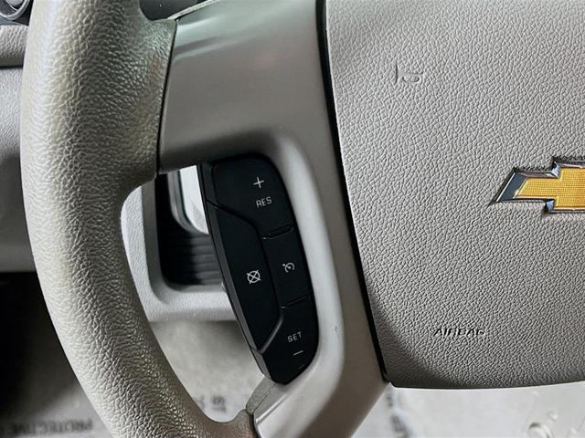 Photo of 2016 Silver Ice Metallic Chevrolet Traverse