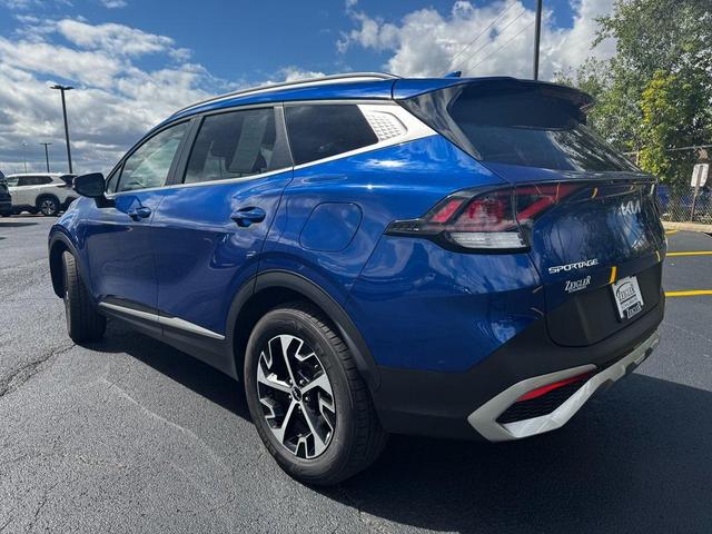 Photo of 2023 Sapphire Blue Kia Sportage