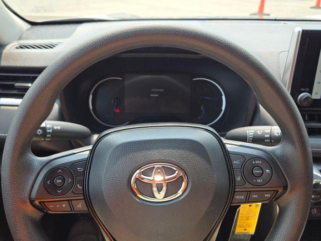 Photo of 2023 Silver Sky Metallic Toyota RAV4 Hybrid