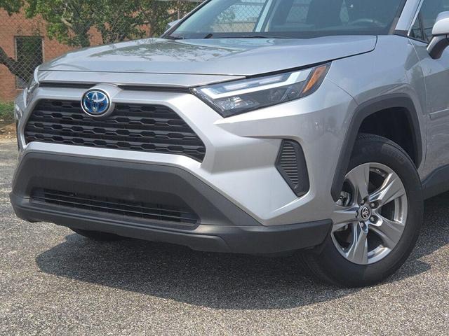 Photo of 2023 Silver Sky Metallic Toyota RAV4 Hybrid