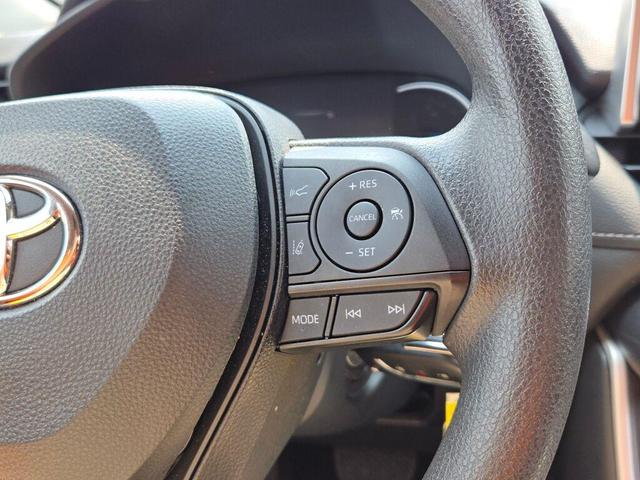 Photo of 2023 Silver Sky Metallic Toyota RAV4 Hybrid