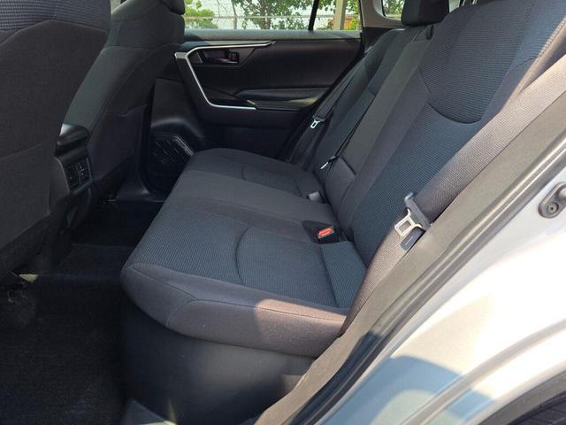 Photo of 2023 Silver Sky Metallic Toyota RAV4 Hybrid