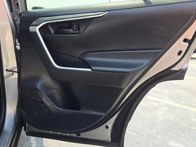 Photo of 2023 Silver Sky Metallic Toyota RAV4 Hybrid