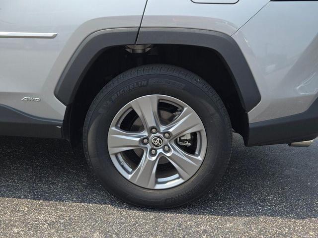 Photo of 2023 Silver Sky Metallic Toyota RAV4 Hybrid