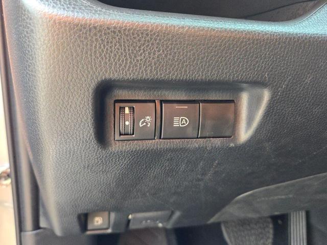 Photo of 2023 Silver Sky Metallic Toyota RAV4 Hybrid