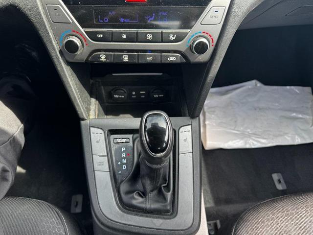 Photo of 2017 Black Noir Pearl Hyundai ELANTRA