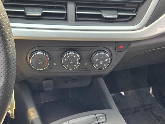 Photo of 2024 Cacti Green Chevrolet Trax