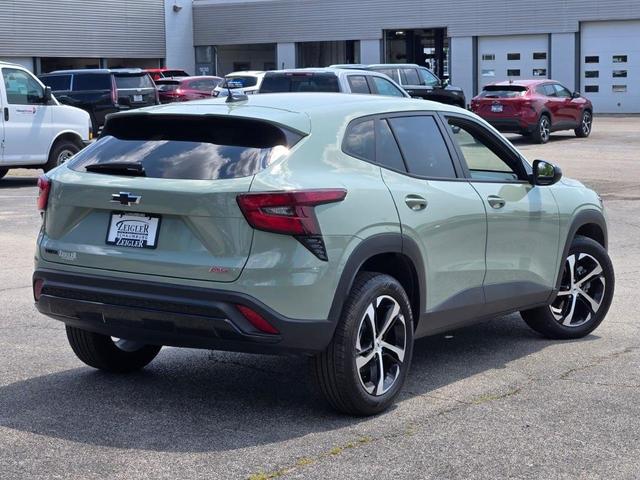 Photo of 2024 Cacti Green Chevrolet Trax