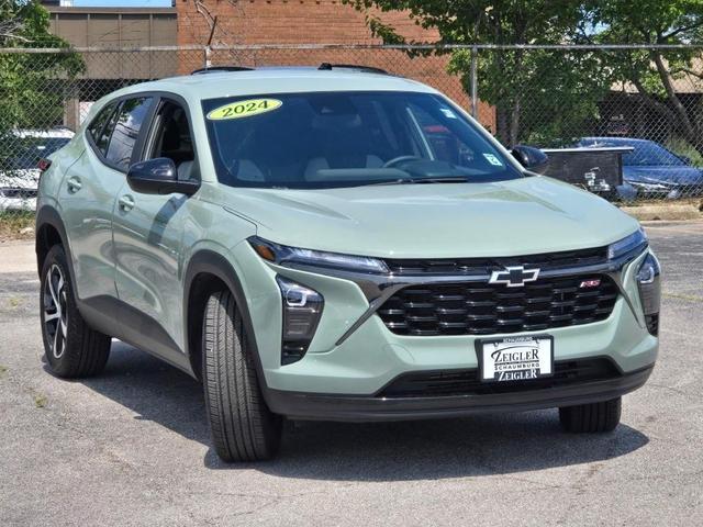 Photo of 2024 Cacti Green Chevrolet Trax