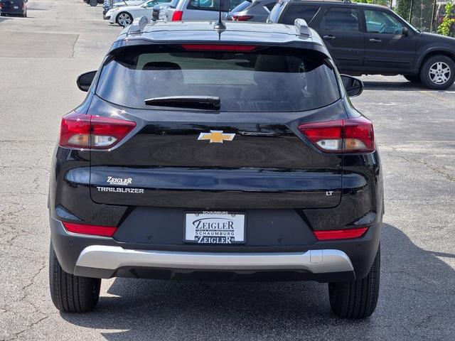 Photo of 2026 Mosaic Black Metallic Chevrolet Trailblazer