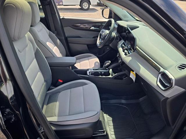 Photo of 2026 Mosaic Black Metallic Chevrolet Trailblazer