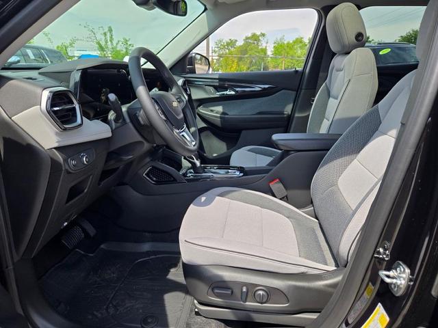 Photo of 2026 Mosaic Black Metallic Chevrolet Trailblazer