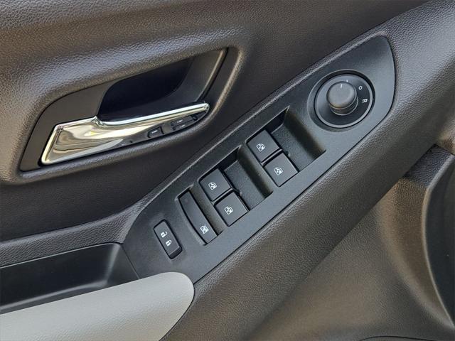Photo of 2020 Satin Steel Metallic Chevrolet Trax