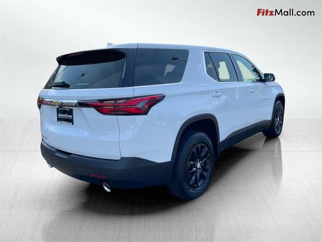 Photo of 2022 Summit White Chevrolet Traverse