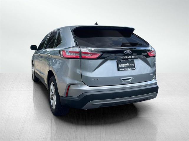 Photo of 2022 Iconic Silver Metallic Ford Edge