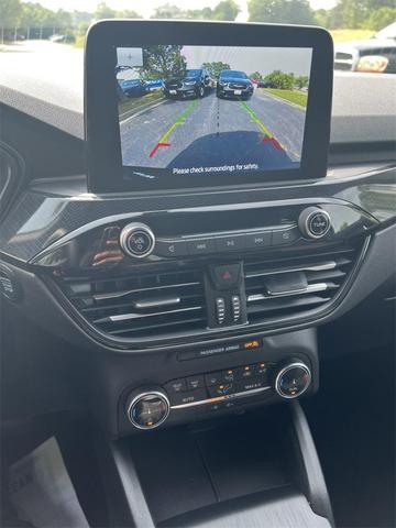 Photo of 2025 Agate Black Metallic Ford Escape