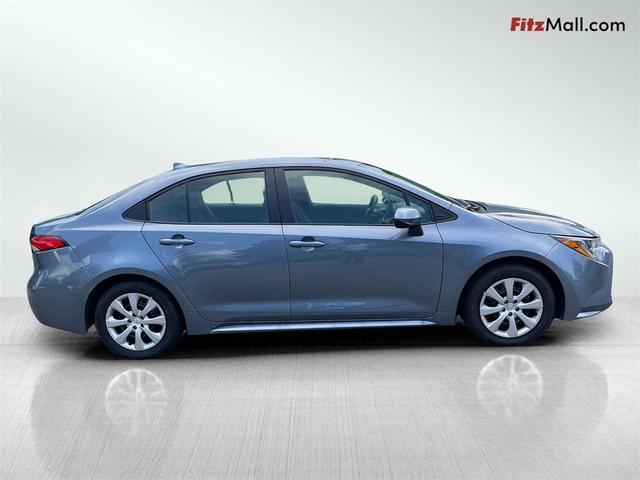 Photo of 2025 Gray Toyota Corolla