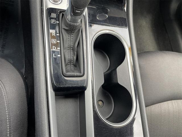 Photo of 2024 Super Black Clearcoat Nissan Altima