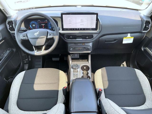 Photo of 2025 Oxford White Ford Bronco Sport